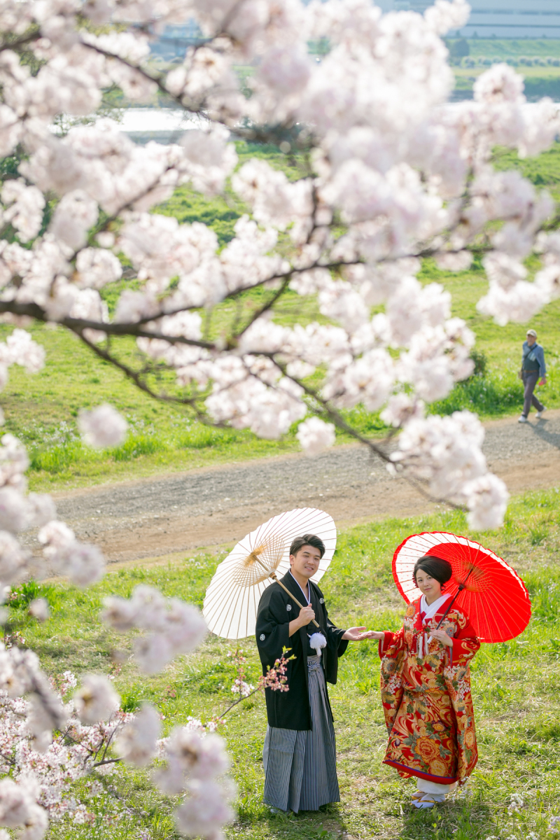 そっと手を添えて