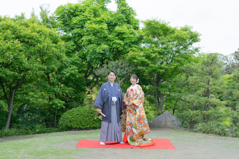 立ち姿で