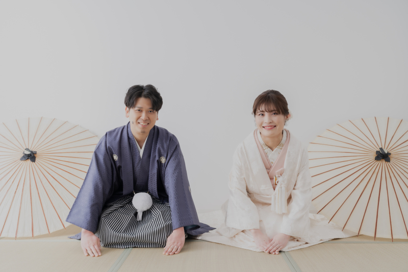 結びは正座で