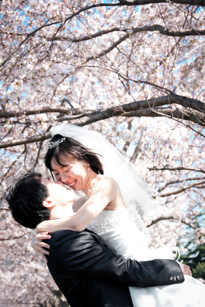 ご新婦様を抱っこして♡