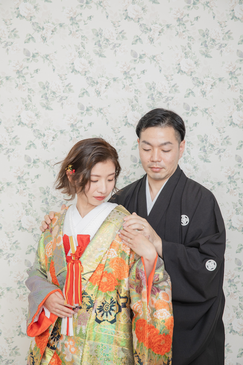 ご新婦様の肩で・・・