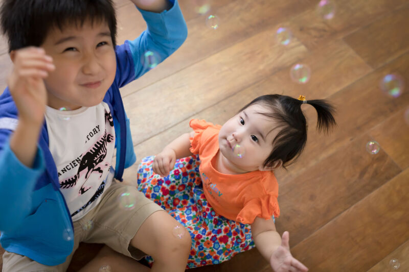 シャボン玉を使って