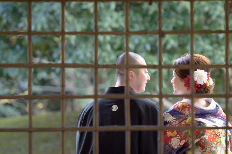 格子の向こう側