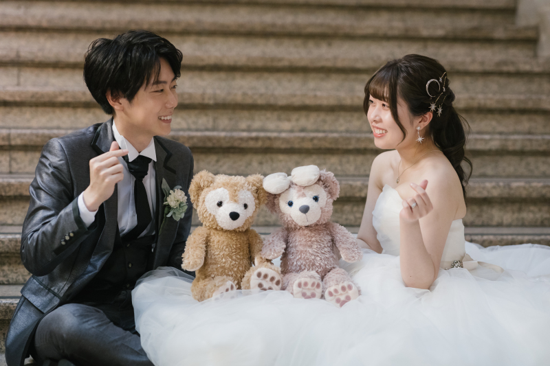指ハートでかわいく