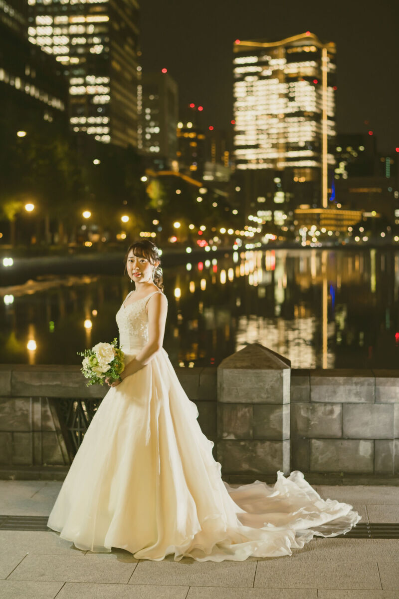 夜景をバックに★