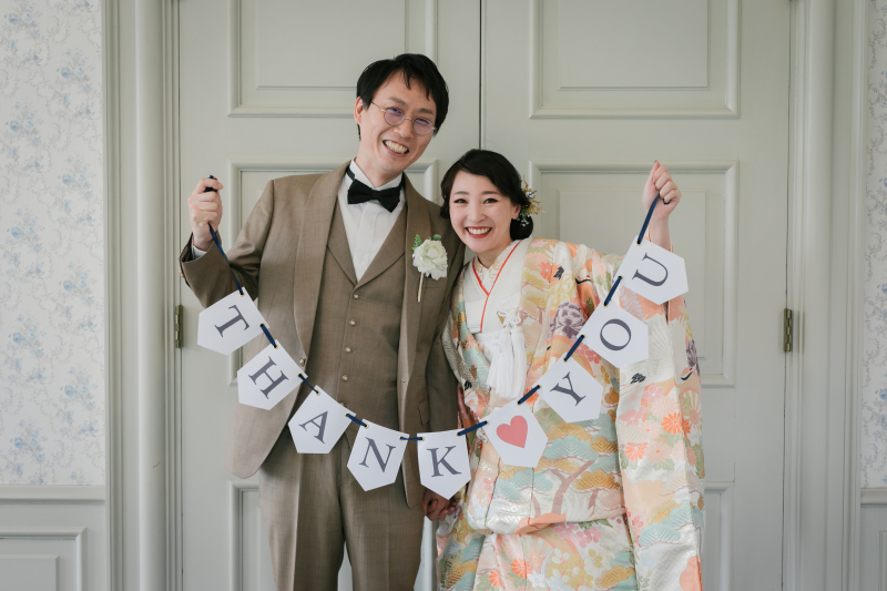 ガーランドを持って