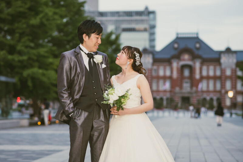 夕景での東京駅