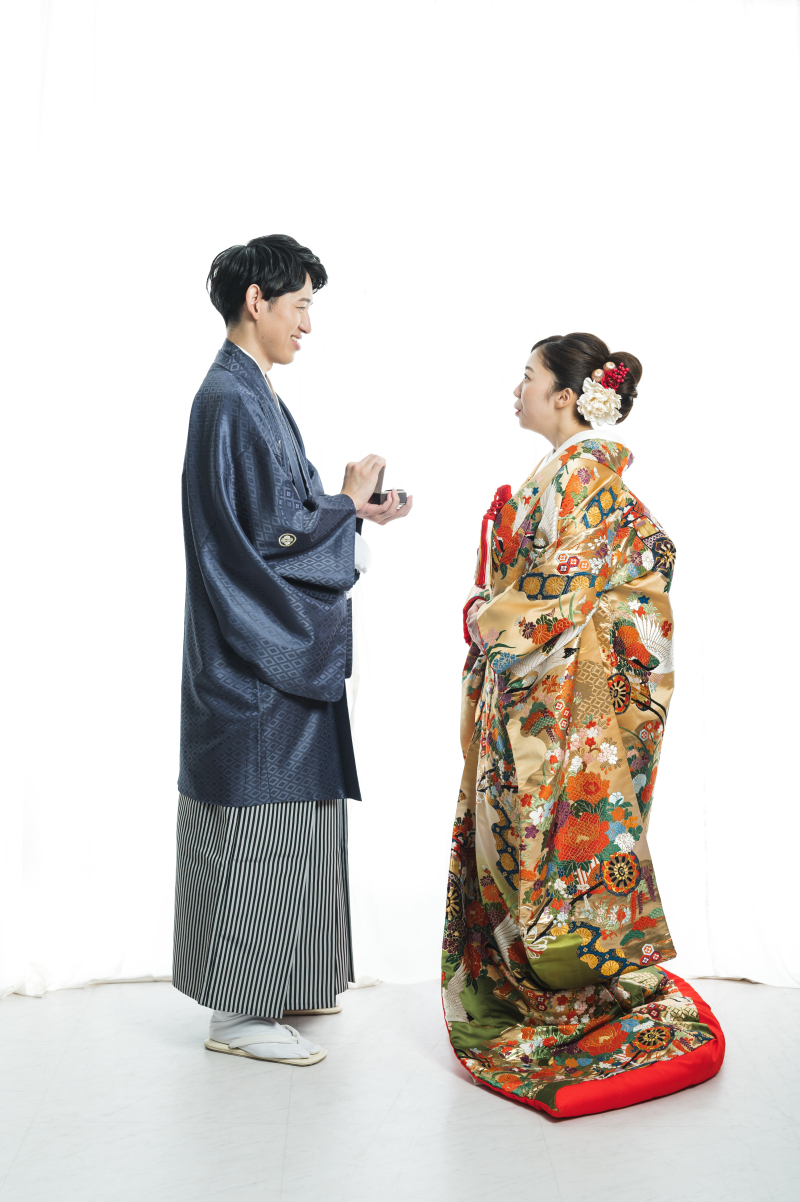 向かい合わせで