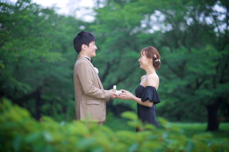 決まりきったポーズではなく『ふたりらしい』写真を