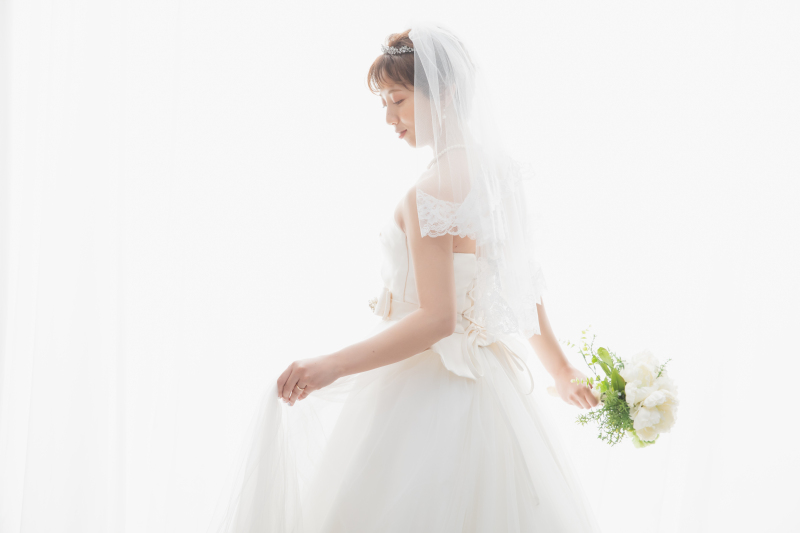 ベールをつけて