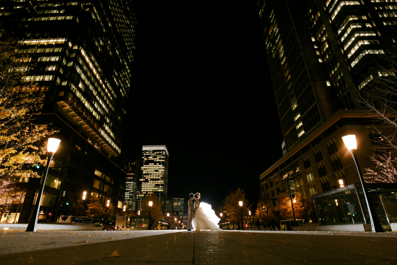 丸の内の夜景でも、、、