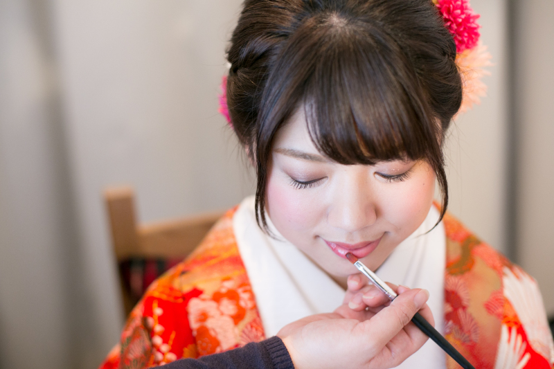 リップをつけて