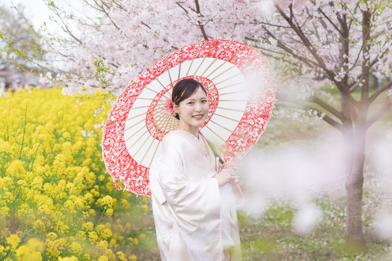 ご新婦様ソロショット！華やかなお衣装が映えますね