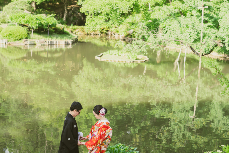 水面に映る新緑*