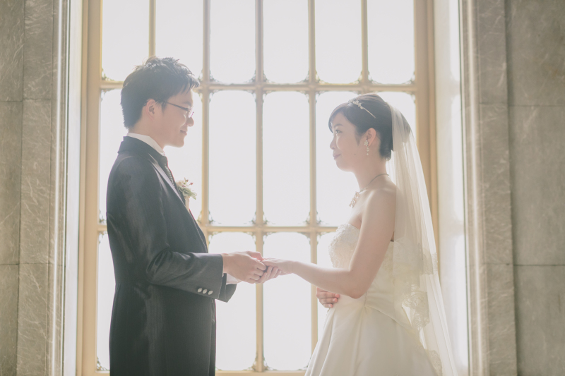 二人で見つめ合って