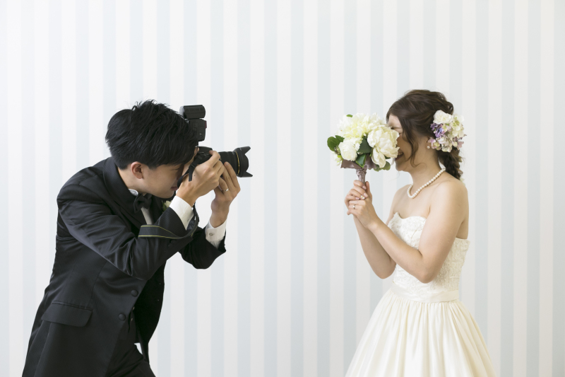 ご新婦さまを激写するご新郎さま