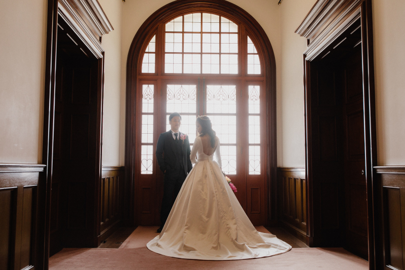 洋装　ロケーション