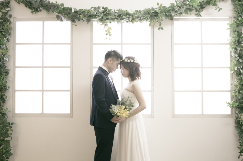 おでこを合わせて・・・