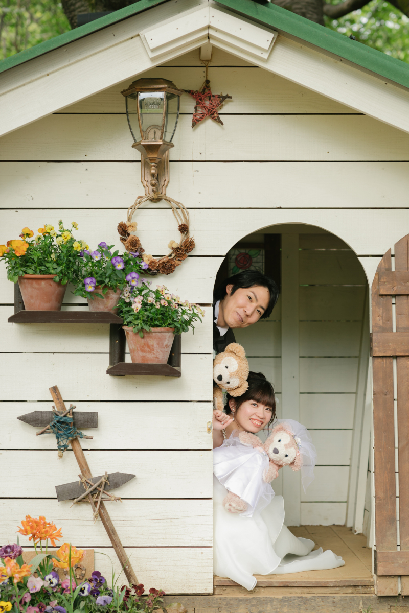 小屋からひょっこり