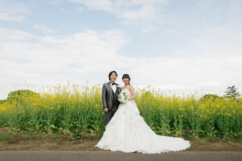 菜の花畑の前で☆