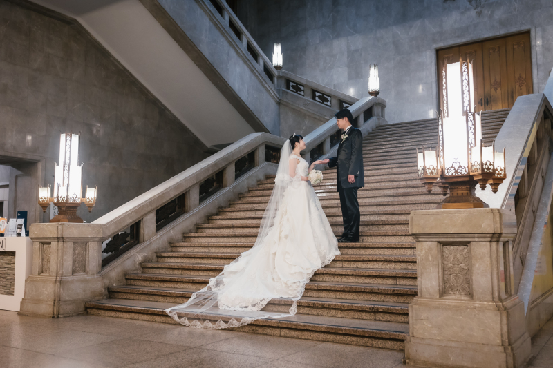 ご新郎様エスコート風ショットが素敵な１枚に！ 