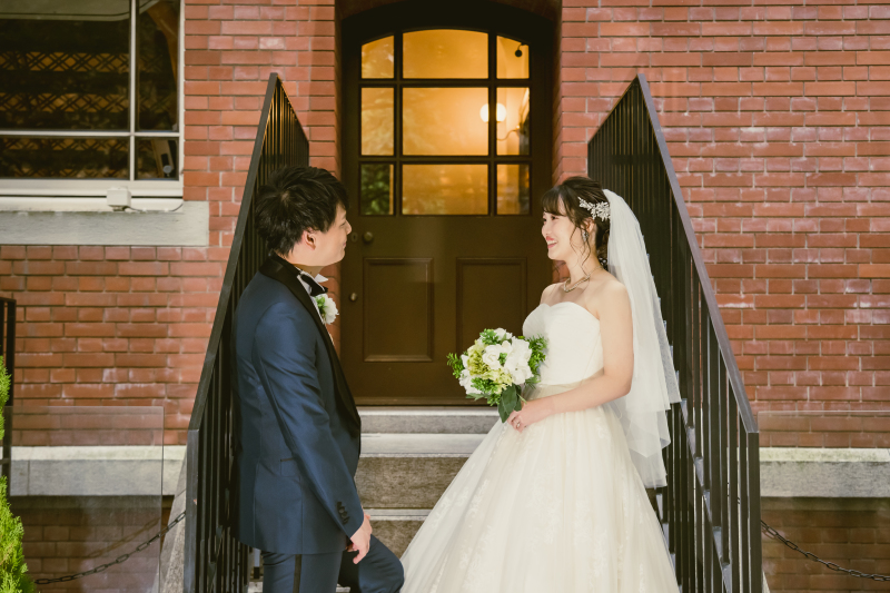 みつめあって・・・