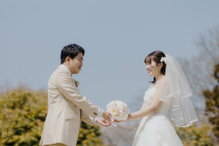 【昭和記念公園】満開の桜と楽しむ洋装フォトウェディング