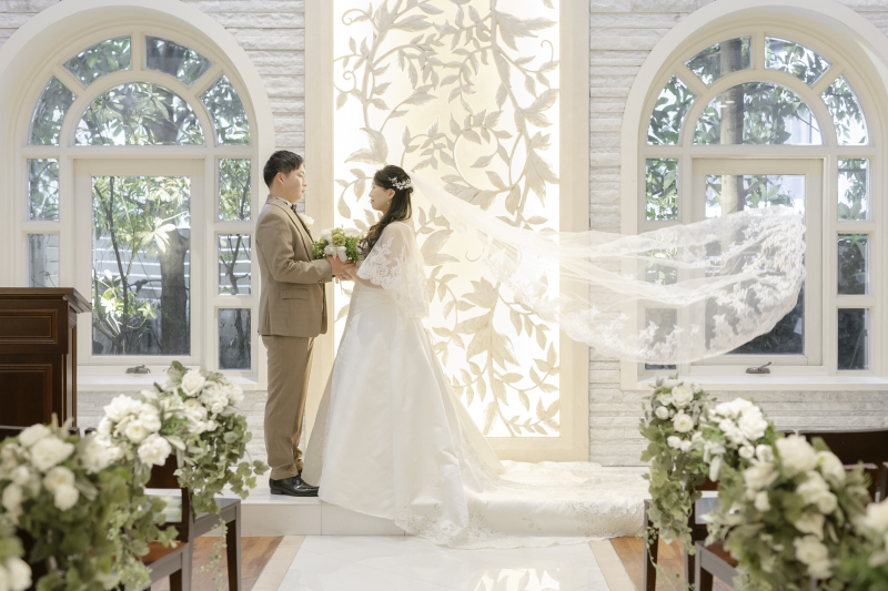 ロングベールを靡かせて・・・