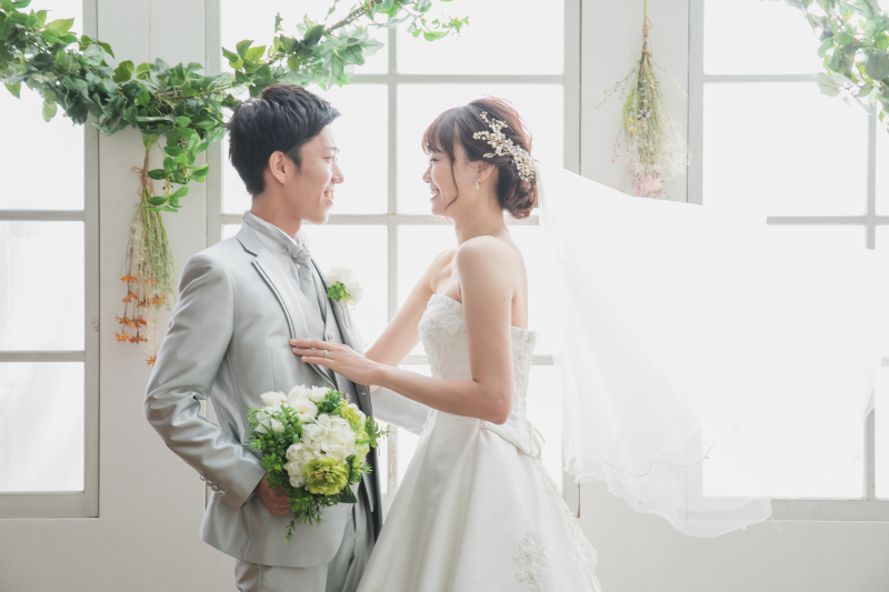 ベールをなびかせて