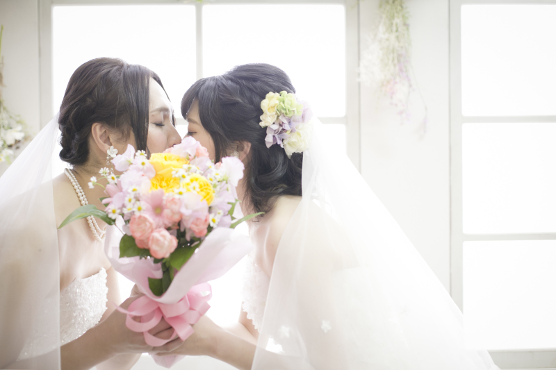 ブーケ越しに・・・