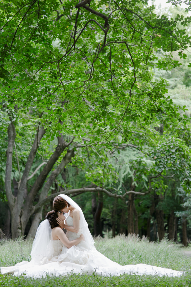 おでこを合わせて・・・