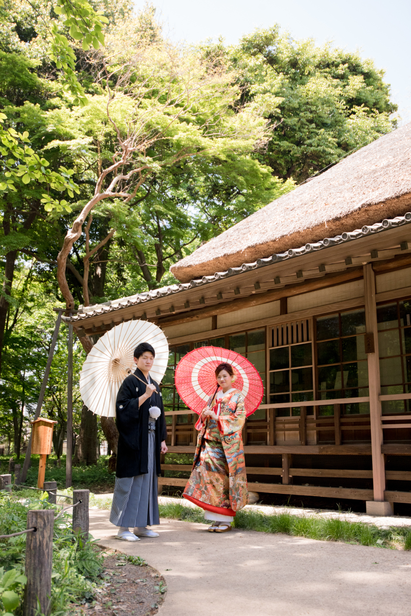 落ち着いた和室の前で・・・