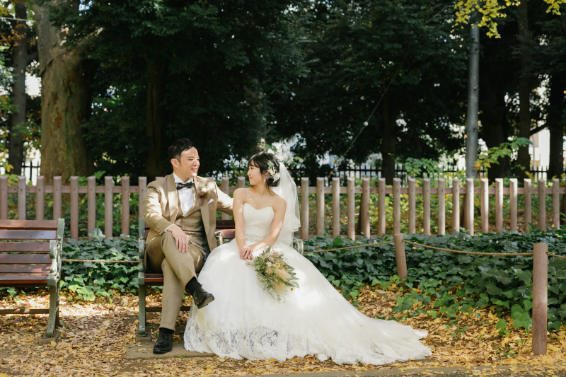 ベンチに座って・・・