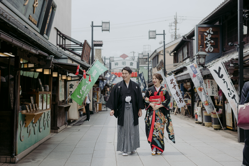 柴又帝釈天の参道で*