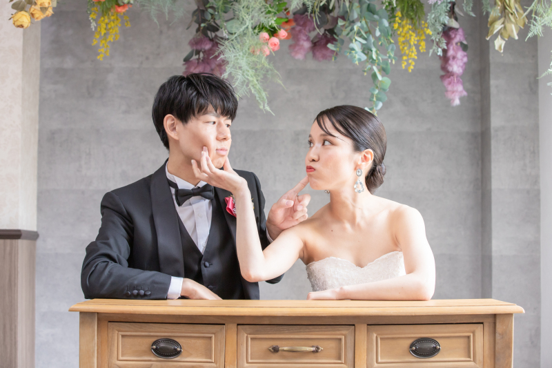 ドライフラワーの下で