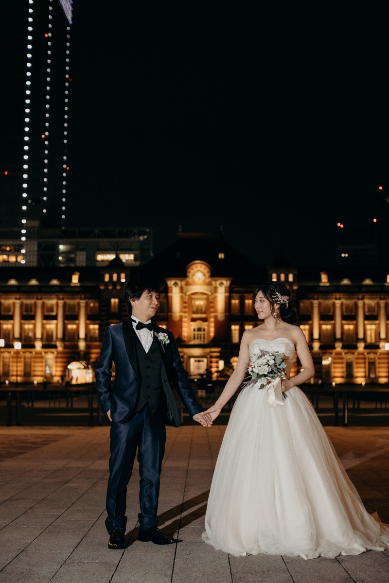 駅舎前で・・・