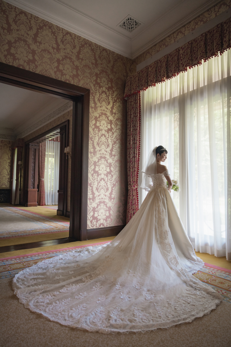 新婦様ソロショットが素敵!素敵なアングルの1枚を