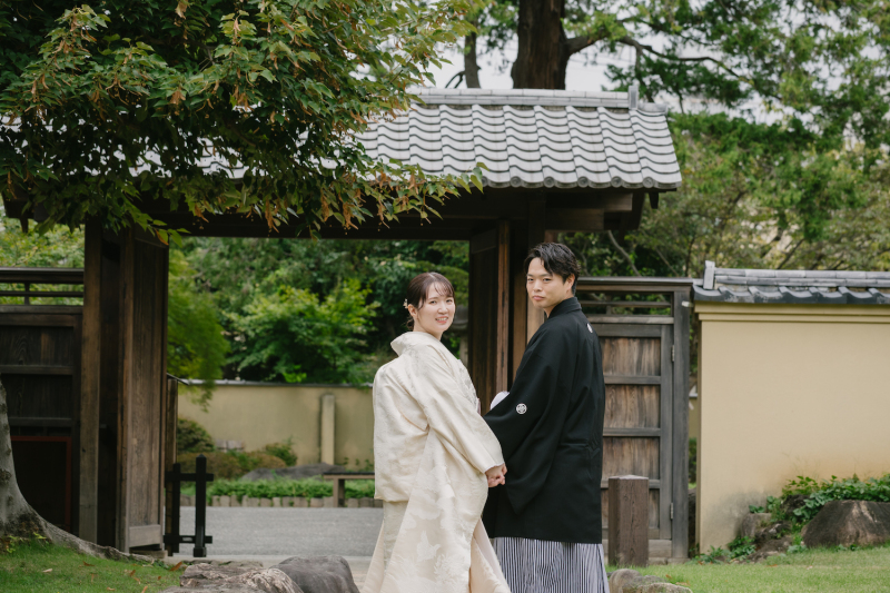 ポーズに動きをつけて、思い出に残る素敵なお写真を