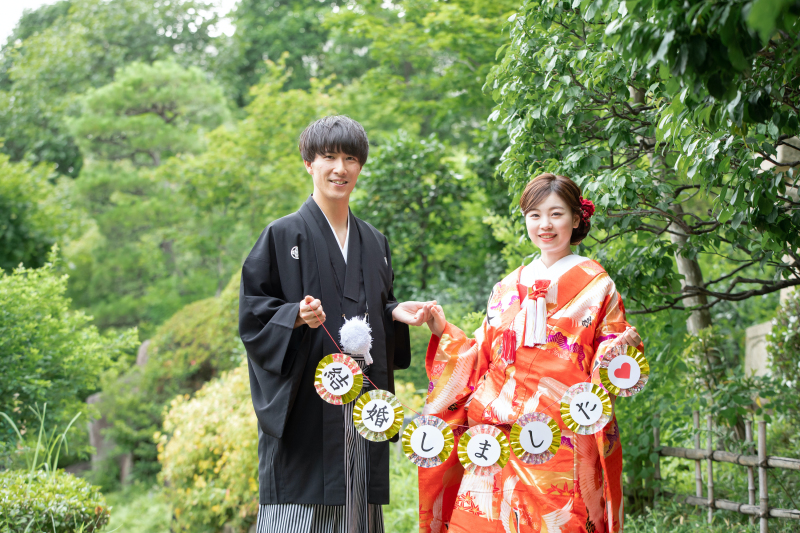 ガーランドを持って