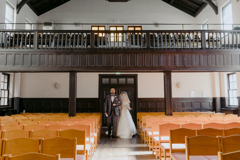 会場全体を入れたショットが臨場感が溢れる1枚に!