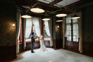 洋装　ロケーション