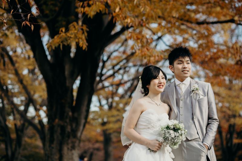 紅葉をバックに、、