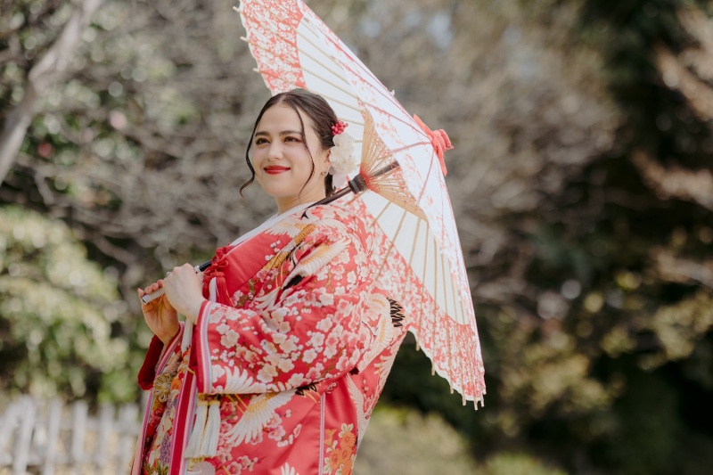 ご新婦様ソロショット！華やかなお衣装が映えますね