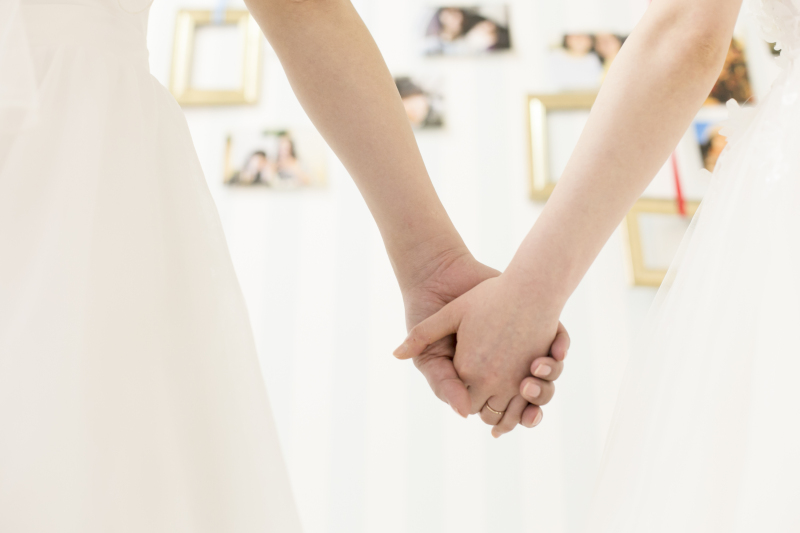【LGBTQ+】おふたりらしさを実現*ドレス×ドレス スタジオ45分撮影プラン◆おふたり分のヘアメイク・ドレス2着・全データ込み