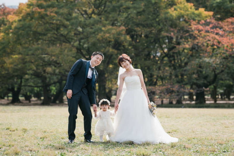 【洋装ロケ】ナチュラルなお写真が残せる、自然豊かな代々木公園撮影プラン◆ご新婦様ヘアセット&メイク・移動費・申請費・全データ込み