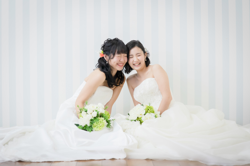 【LGBTQ+】おふたりらしさを実現*ドレス×ドレス スタジオ45分撮影プラン◆おふたり分のヘアメイク・ドレス2着・全データ込み