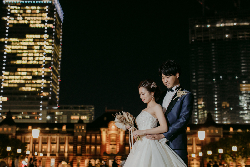 【和洋セットプラン】和装:和庭園・洋:東京駅夜景撮影 2着セットプラン◇ご新婦様ヘアメイク2点・移動費・申請料・全データ付き