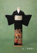 黒留袖４