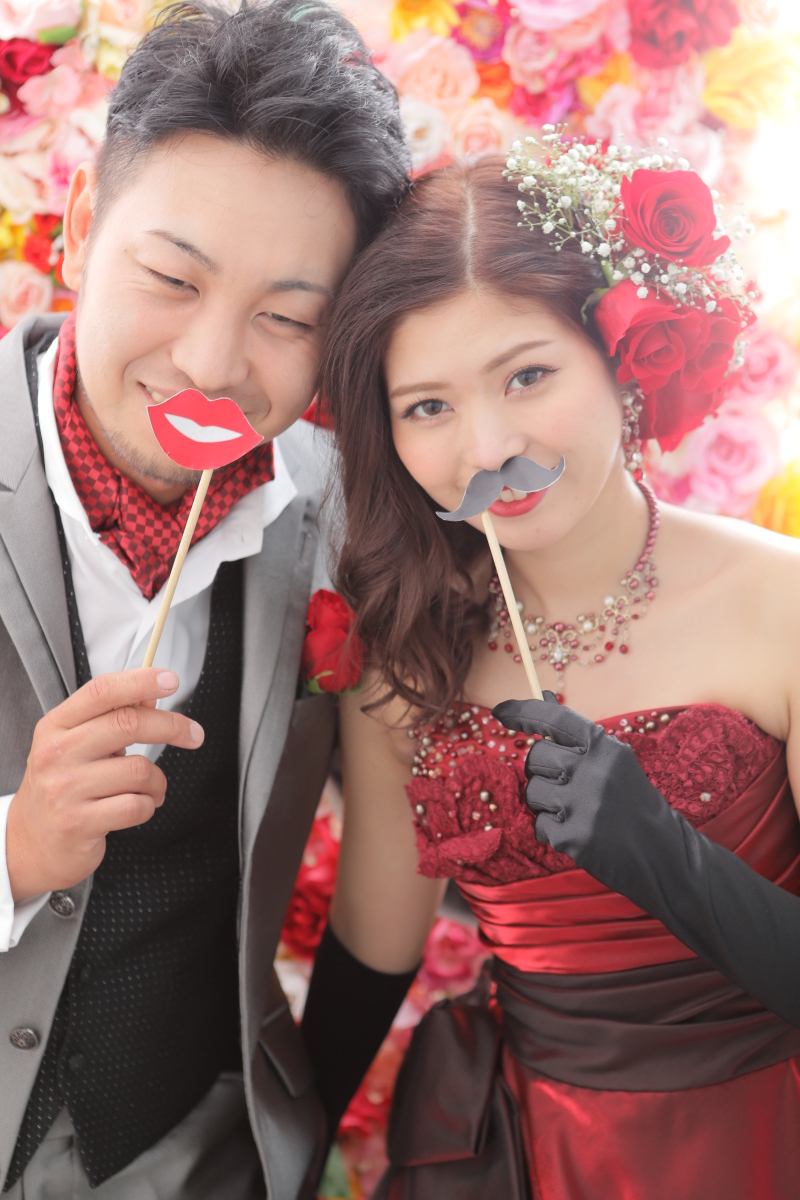 ウエディングドレスもカラードレスもどっちも着たい★【ヘアチェンジも出来る】スタジオ洋装2着プラン≪台紙orデータ付き≫