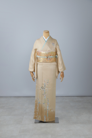 【訪問着】　ベージュ